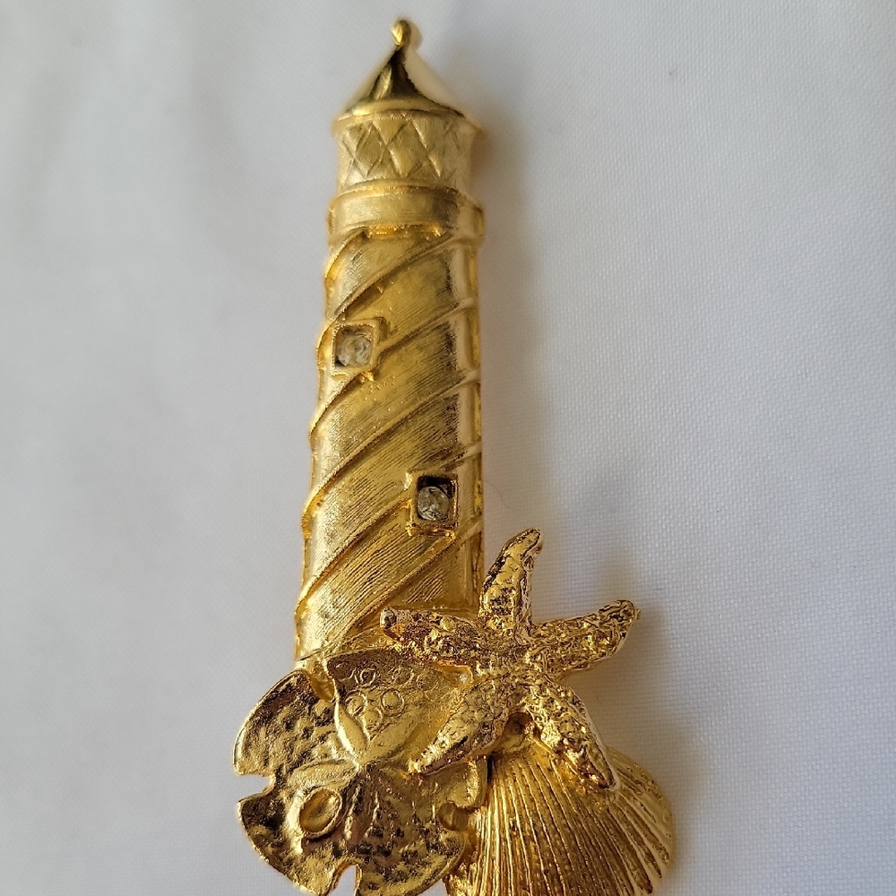 SALE Vintage Gold Tone Lighthouse and Seashell Brooch